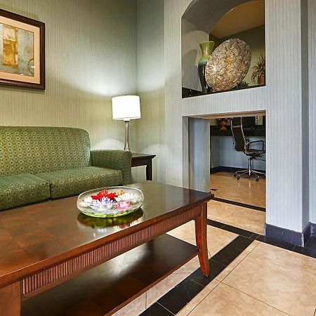 Executive Inn & Suites مارلن المظهر الخارجي الصورة
