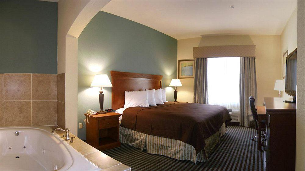 Executive Inn & Suites مارلن المظهر الخارجي الصورة