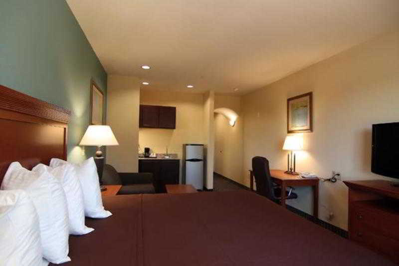 Executive Inn & Suites مارلن المظهر الخارجي الصورة